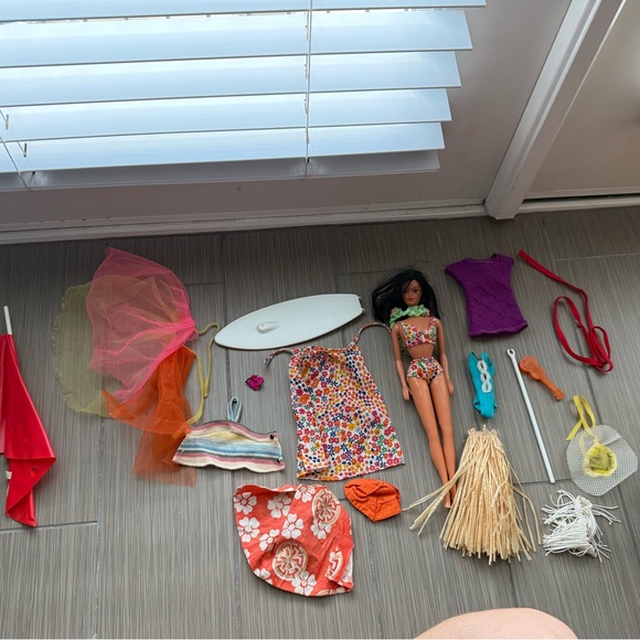 1975 Vintage Hawaiian Barbie Steffie Face Surfboard Ukelele #7470 Mattel + Extra - Picture 14 of 16